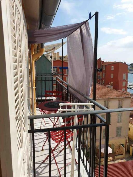 Balcony Last Floor Harbour Parking On Demand Lejlighed *