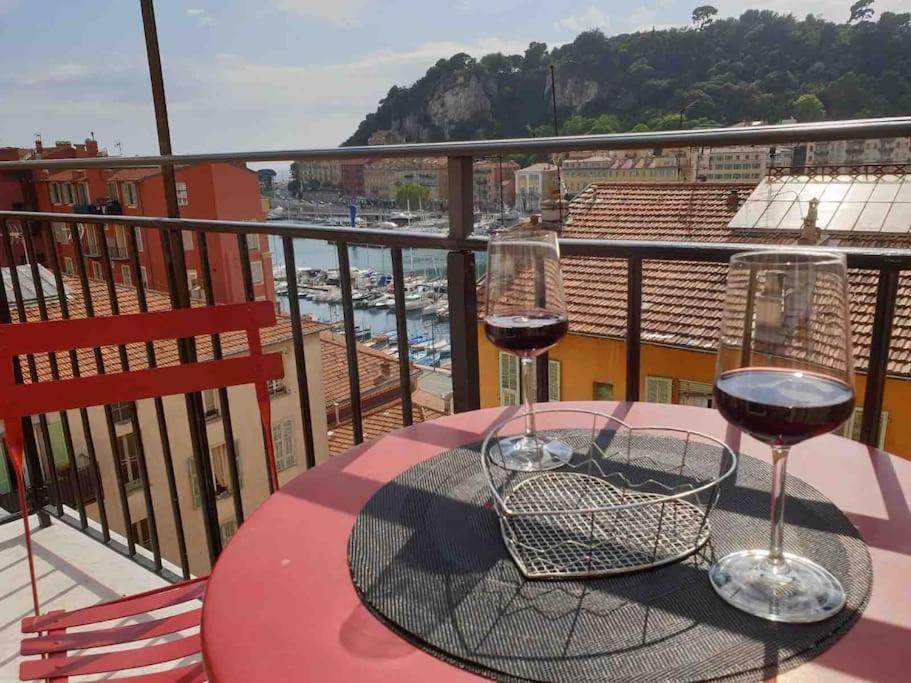 Balcony Last Floor Harbour Parking On Demand Lejlighed